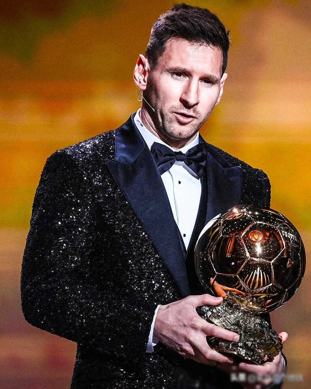 身残志坚！布基纳法索边锋2年前左眼失明，仍坚持职业足球之路（左眼两年前失明仍不言弃，布基纳法索边锋坚守职业足球梦）