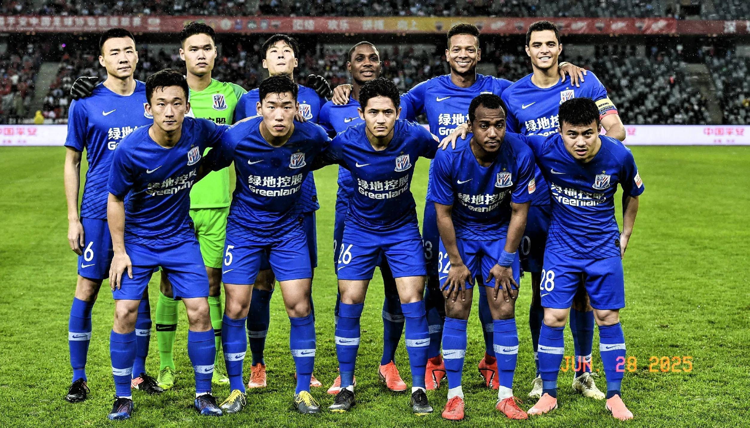 队报盛赞维蒂尼亚：他是巴黎的节拍器和新一代中场的完美代表（队报力赞维蒂尼亚：他是巴黎的节奏中枢，也是新生代中场的标杆）