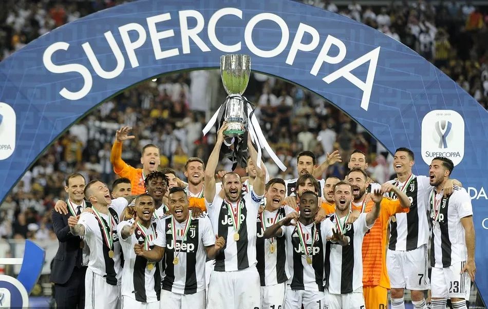 篮球NBA巨星单场暴砍52分，再次刷新个人纪录（NBA巨星单场轰下52分，再度改写个人新高）